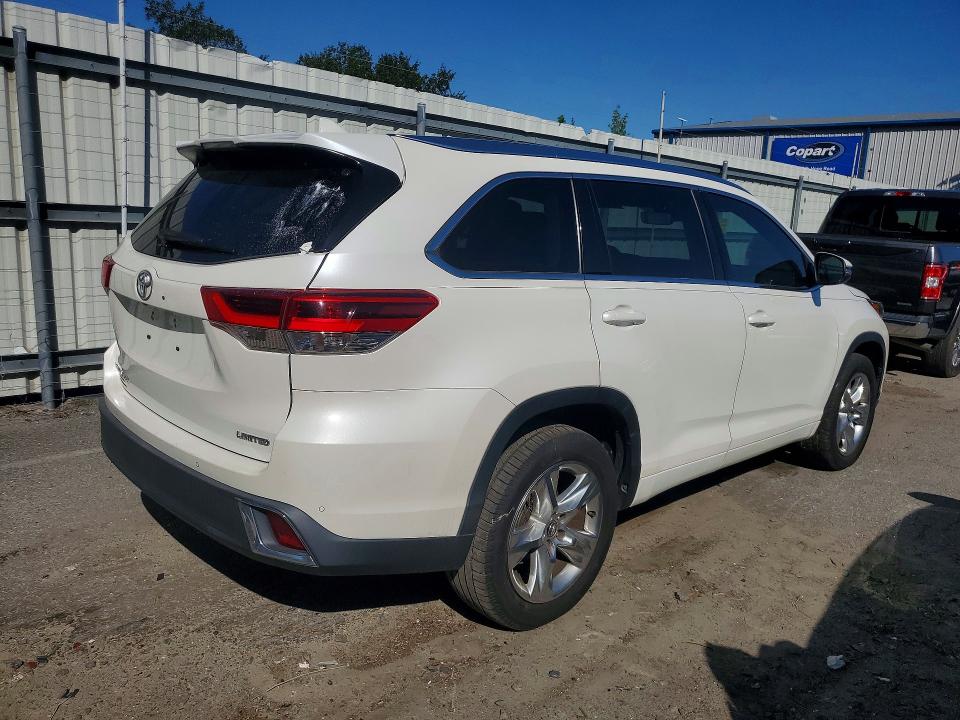 Продаж на аукціоні авто 2017 Toyota Highlander, vin: 5TDYZRFH3HS233549, номер лоту: 69309446