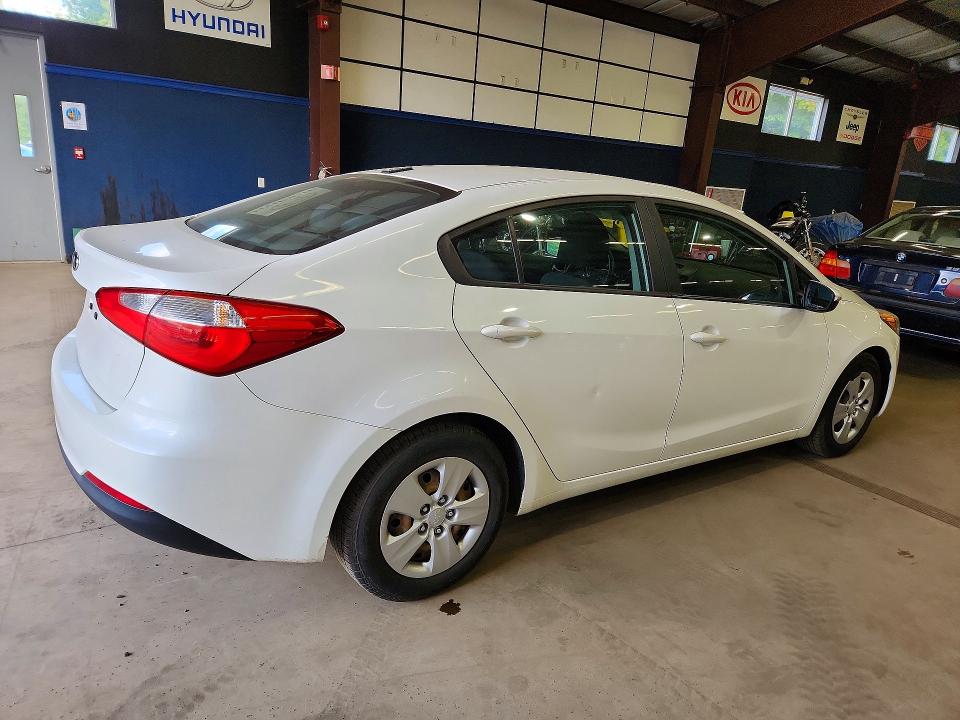 Продажа на аукционе авто 2015 Kia Forte, vin: KNAFX4A63F5393842, номер лота: 70156346