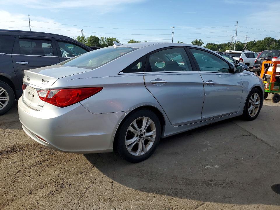 Продажа на аукционе авто 2011 Hyundai Sonata, vin: 5NPEC4AC2BH307141, номер лота: 68770376