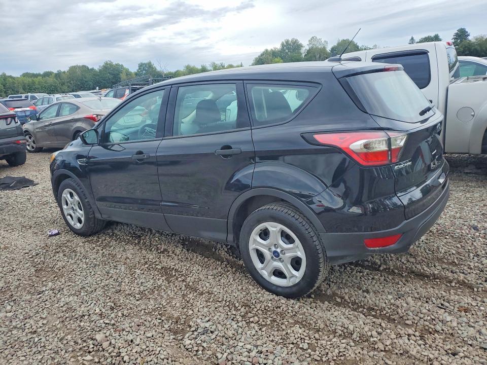 2017 Ford Escape მანქანა იყიდება აუქციონზე, vin: 1FMCU0F79HUE28610, აუქციონის ნომერი: 68883806