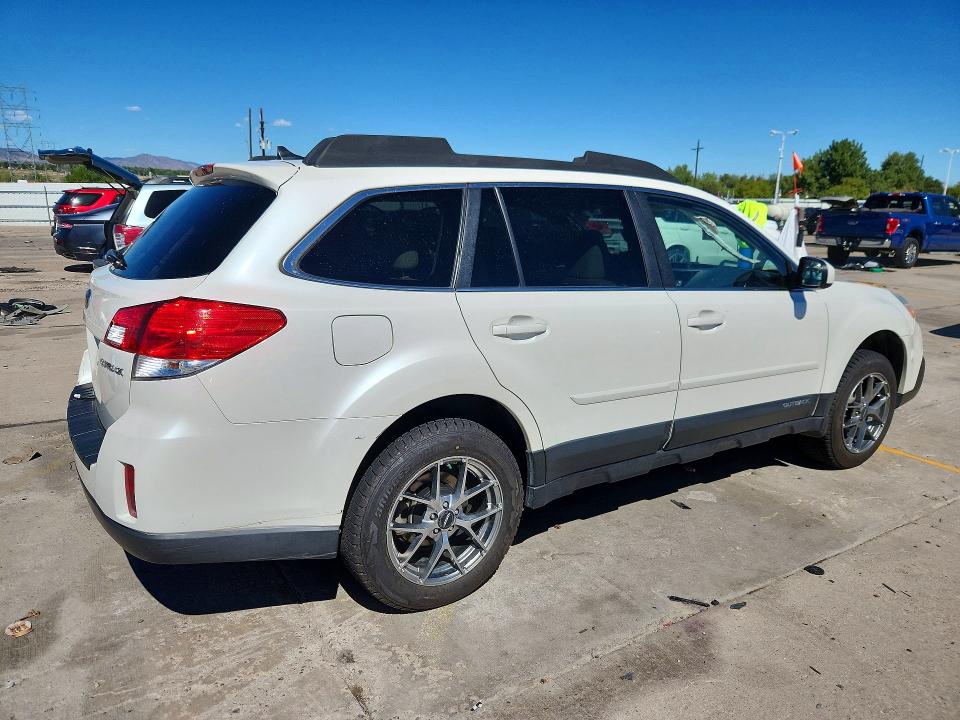 Auction sale of the 2013 Subaru Outback, vin: 4S4BRCPC6D3230786, lot number: 67683846