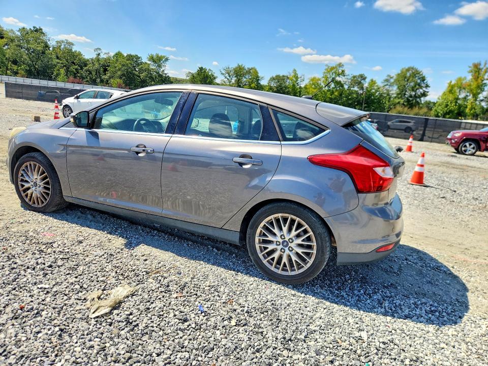 67729666 :رقم المزاد ، 1FADP3N22EL189996 vin ، 2014 Ford Focus مزاد بيع