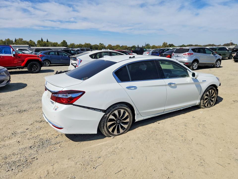 Продаж на аукціоні авто 2017 Honda Accord, vin: JHMCR6F71HC001158, номер лоту: 70310156