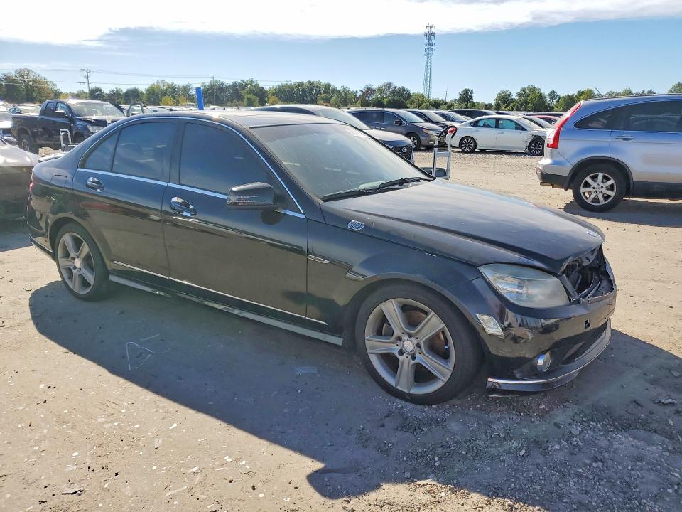 2010 Mercedes-benz C მანქანა იყიდება აუქციონზე, vin: WDDGF8BB1AR131046, აუქციონის ნომერი: 70704706