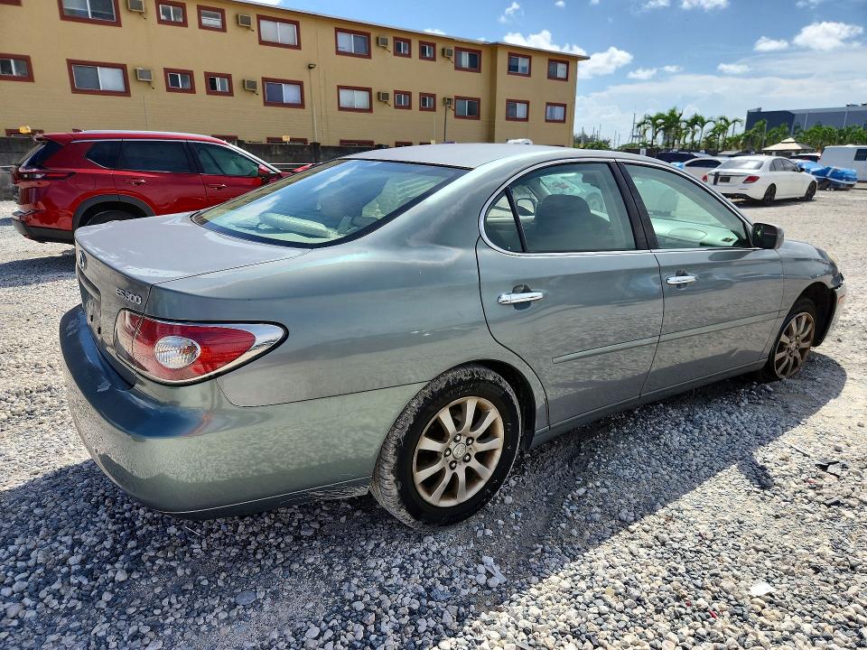69199776 :رقم المزاد ، JTHBF30G220054181 vin ، 2002 Lexus Es مزاد بيع