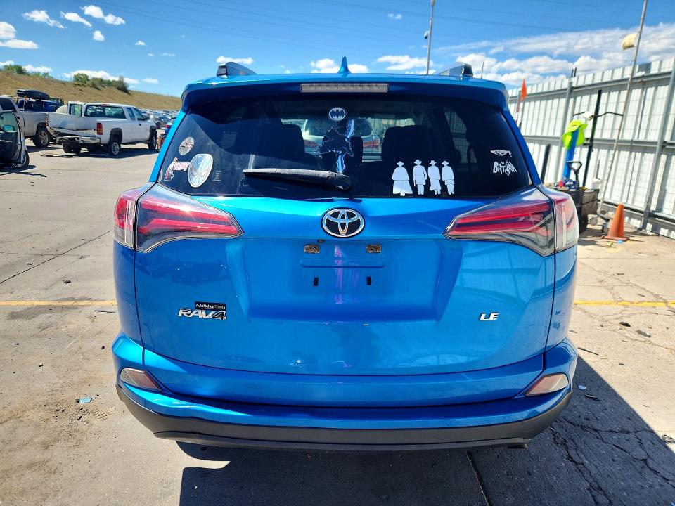 2017 Toyota Rav4 მანქანა იყიდება აუქციონზე, vin: JTMZFREV2HJ124145, აუქციონის ნომერი: 67508666