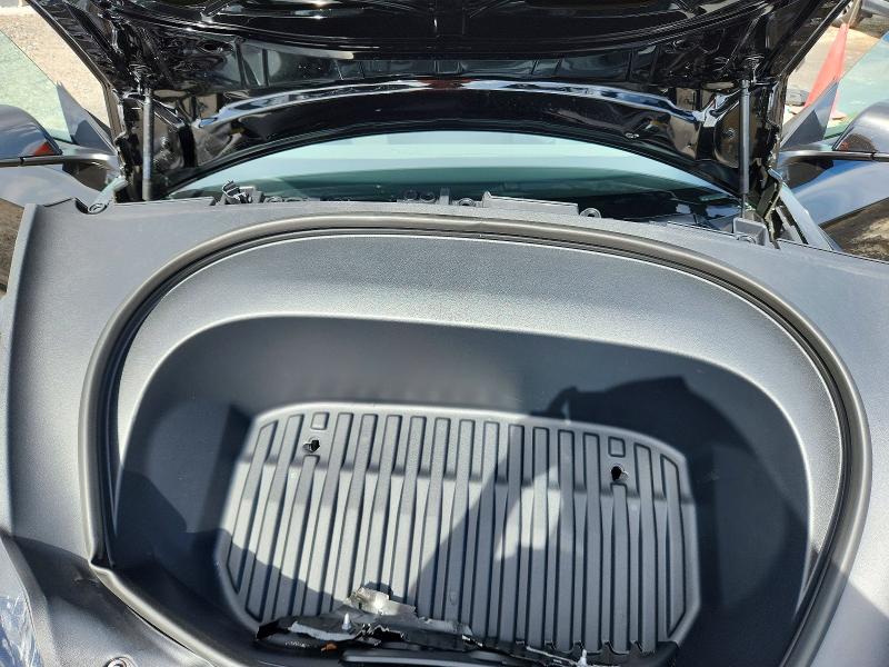 68493316 :رقم المزاد ، 5YJ3E1EA9SF044945 vin ، 2025 Tesla Model 3 مزاد بيع