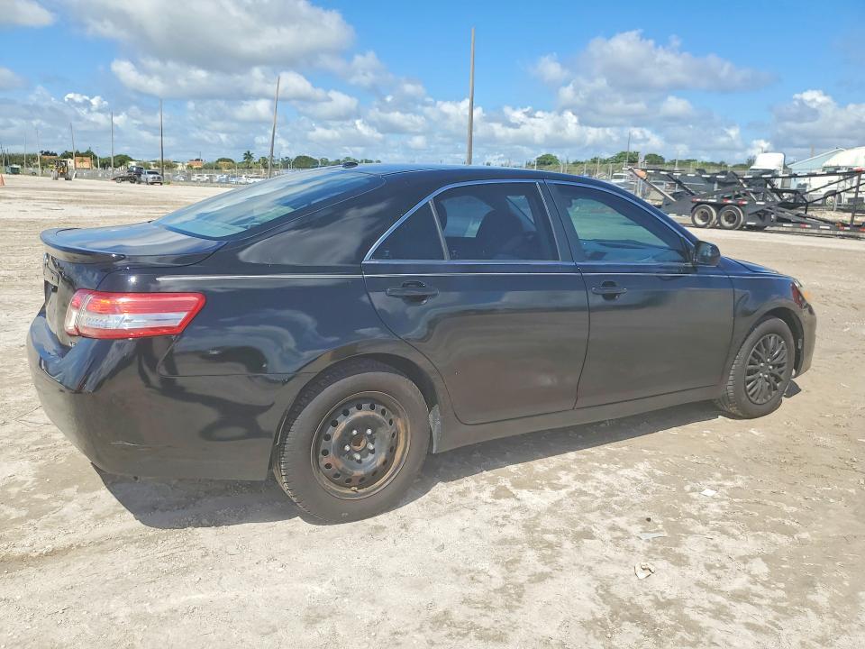 70277136 :رقم المزاد ، 4T1BF3EK9AU533084 vin ، 2010 Toyota Camry مزاد بيع