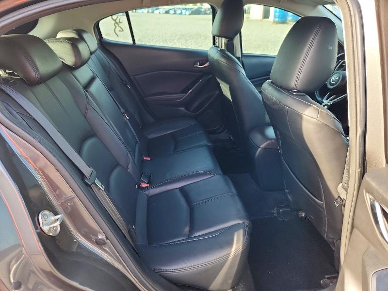 68982476 :رقم المزاد ، 3MZBN1L30JM250114 vin ، 2018 Mazda 3 مزاد بيع