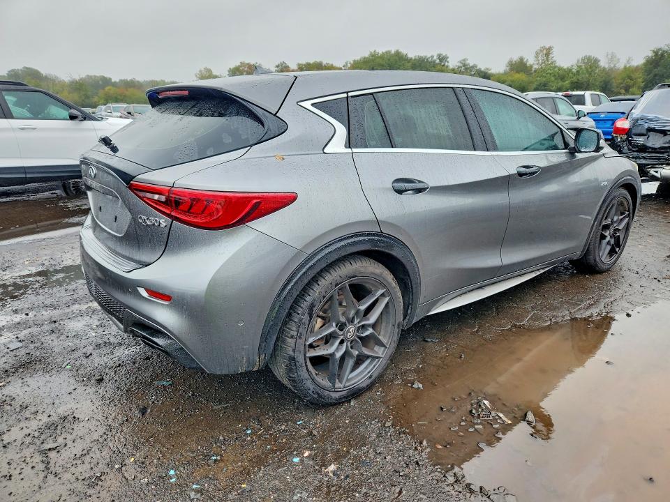70818146 :رقم المزاد ، SJKCH5CP6HA028948 vin ، 2017 Infiniti Qx30 مزاد بيع