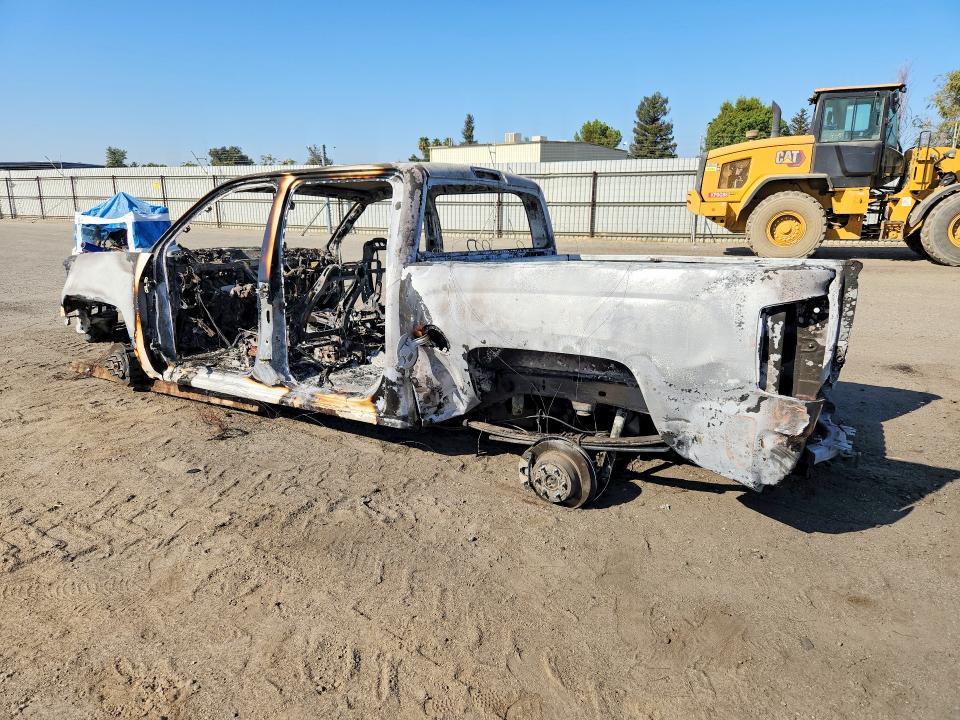 Продаж на аукціоні авто 2018 Chevrolet Silverado, vin: 3GCUKREC5JG179121, номер лоту: 67684146