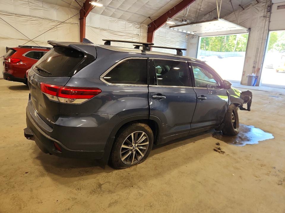 Aukcja sprzedaży 2017 Toyota Highlander, vin: 5TDJZRFH5HS379226, numer aukcji: 69752526