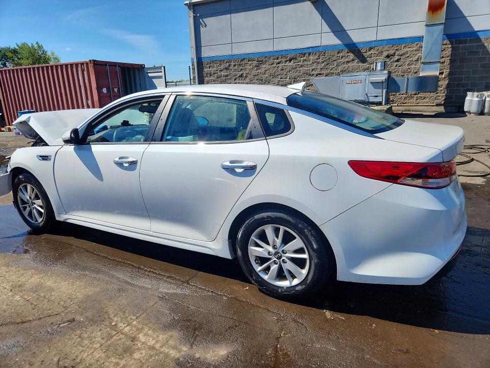 2016 Kia Optima მანქანა იყიდება აუქციონზე, vin: 5XXGT4L3XGG063943, აუქციონის ნომერი: 67339006
