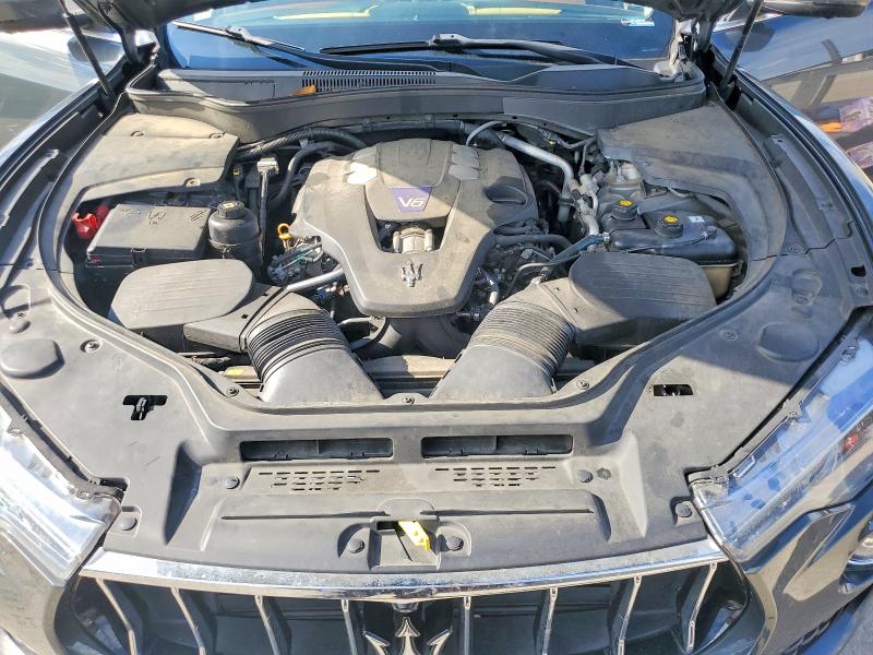 Продажа на аукционе авто 2017 Maserati Levante, vin: ZN661YUL1HX253615, номер лота: 68241686