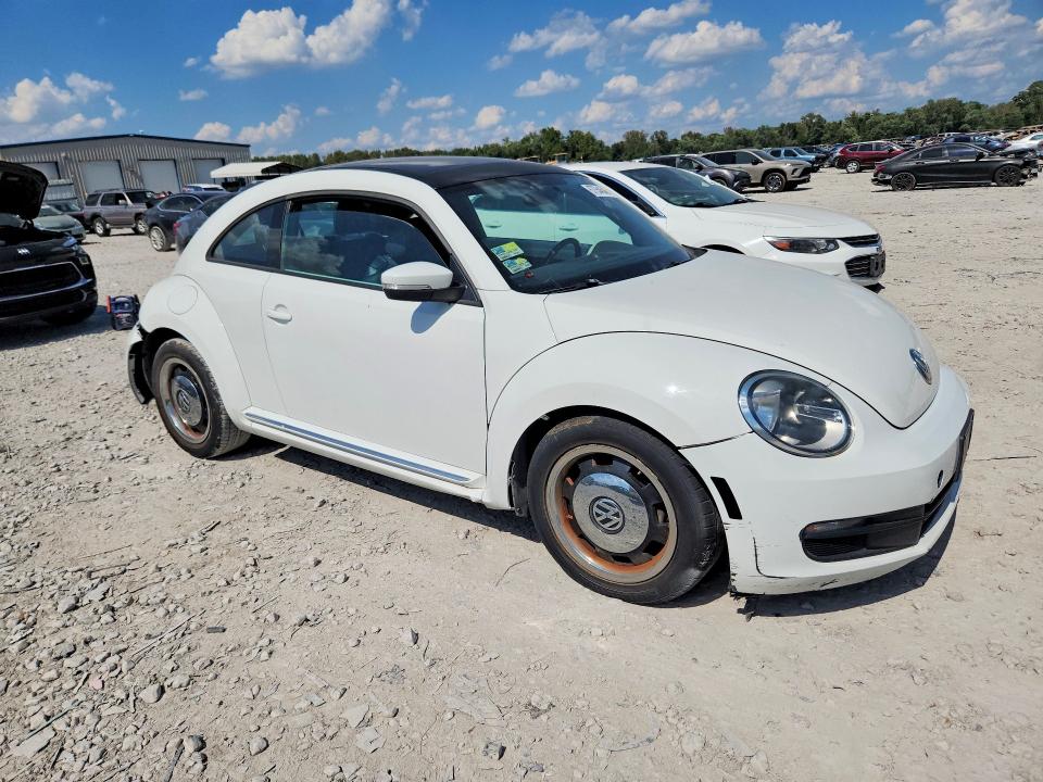 2014 Volkswagen Beetle მანქანა იყიდება აუქციონზე, vin: 3VWJ17ATXEM661524, აუქციონის ნომერი: 67554546
