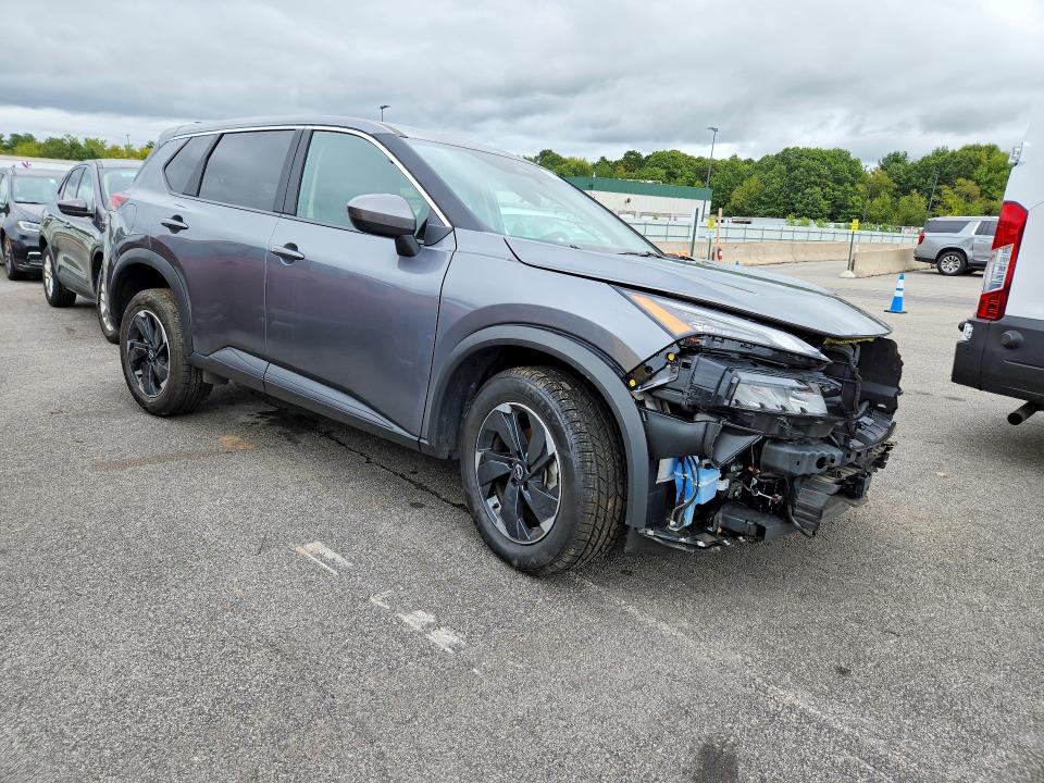 70794056 :رقم المزاد ، 5N1BT3BB0SC807129 vin ، 2025 Nissan Rogue مزاد بيع