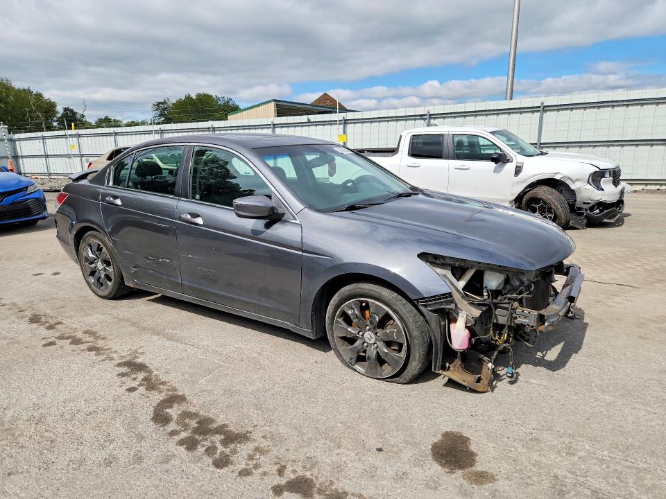 69436636 :رقم المزاد ، 1HGCP26828A133058 vin ، 2008 Honda Accord مزاد بيع