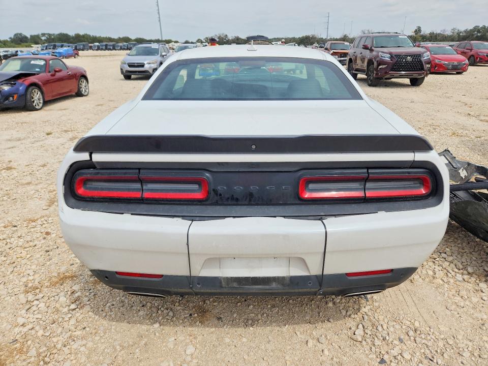 70647956 :رقم المزاد ، 2C3CDZAG3PH587015 vin ، 2023 Dodge Challenger مزاد بيع