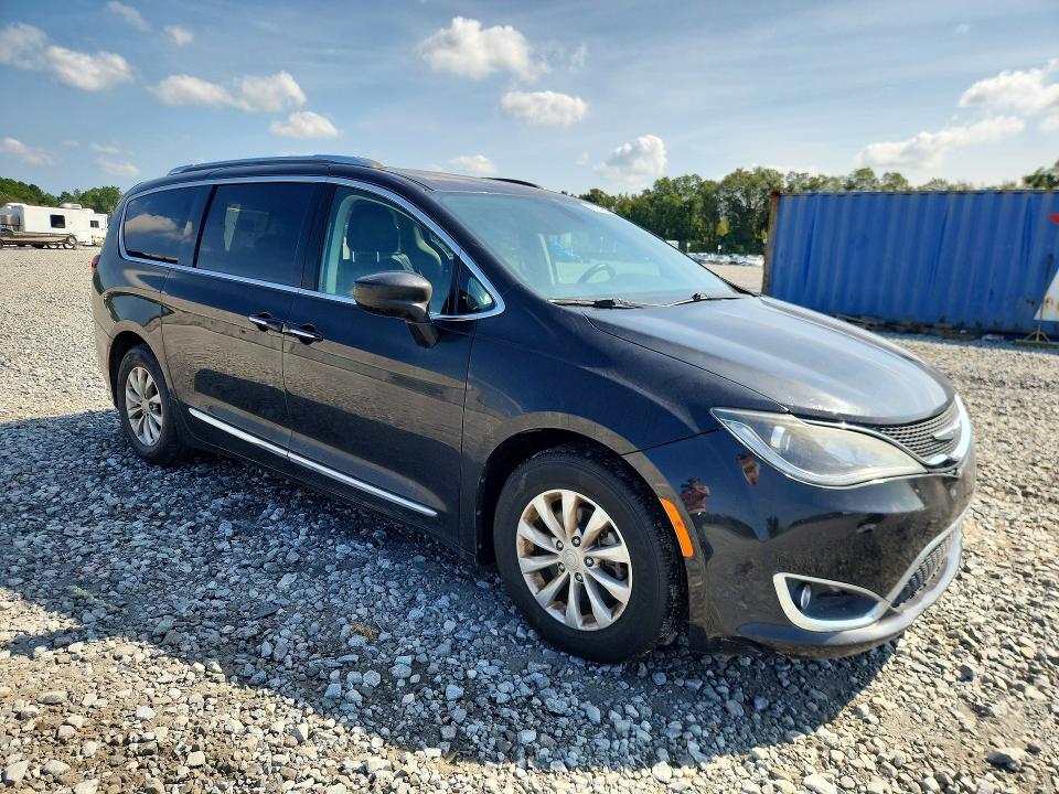 Продаж на аукціоні авто 2018 Chrysler Pacifica, vin: 2C4RC1BG0JR290861, номер лоту: 69177656