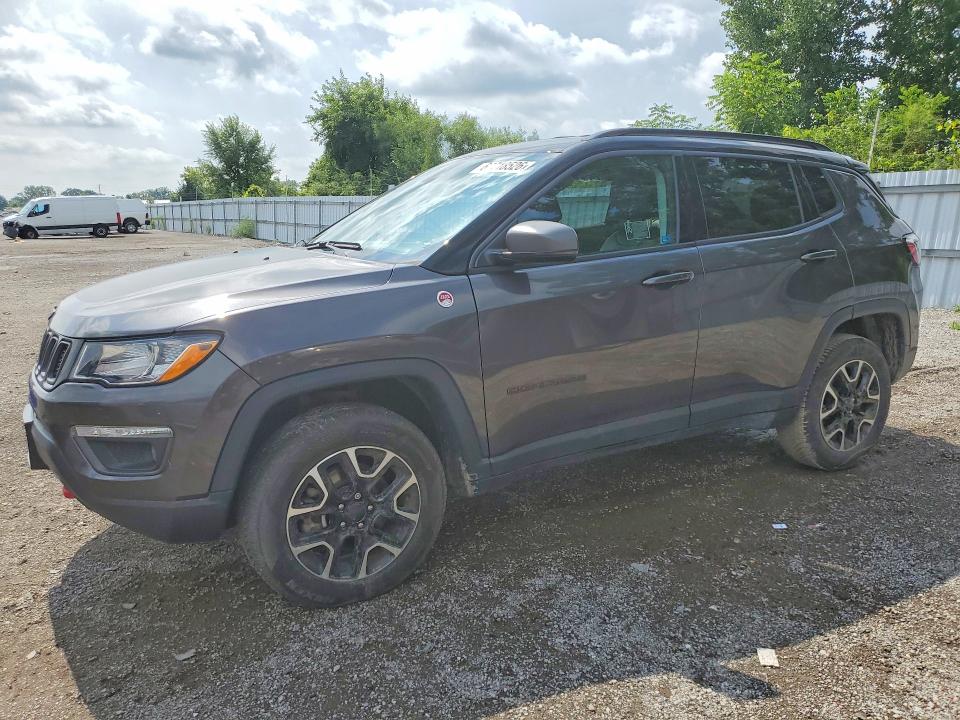 67718526 :رقم المزاد ، 3C4NJDDB6LT156539 vin ، 2020 Jeep Compass مزاد بيع