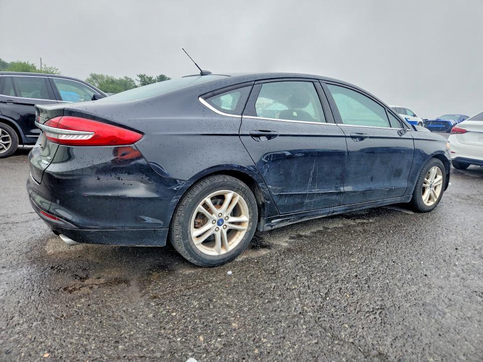 67081816 :رقم المزاد ، 3FA6P0HD2JR283148 vin ، 2018 Ford Fusion مزاد بيع