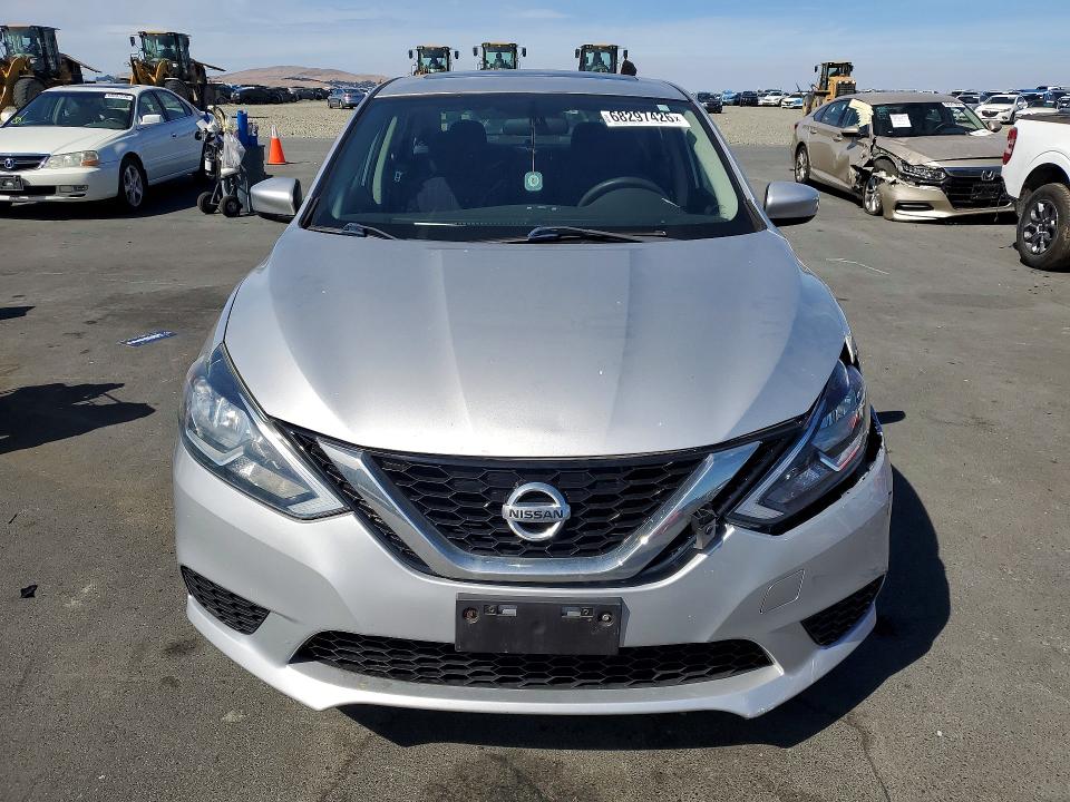 2016 Nissan Sentra მანქანა იყიდება აუქციონზე, vin: 3N1AB7APXGY211888, აუქციონის ნომერი: 68297426