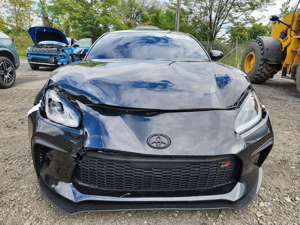 70216096 :رقم المزاد ، JF1ZNBE1XP9762902 vin ، 2023 Toyota Gr 86 مزاد بيع