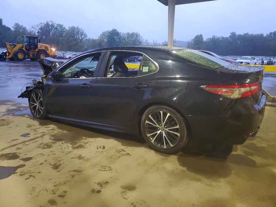 Продажа на аукционе авто 2018 Toyota Camry, vin: JTNB11HK5J3019401, номер лота: 70782776