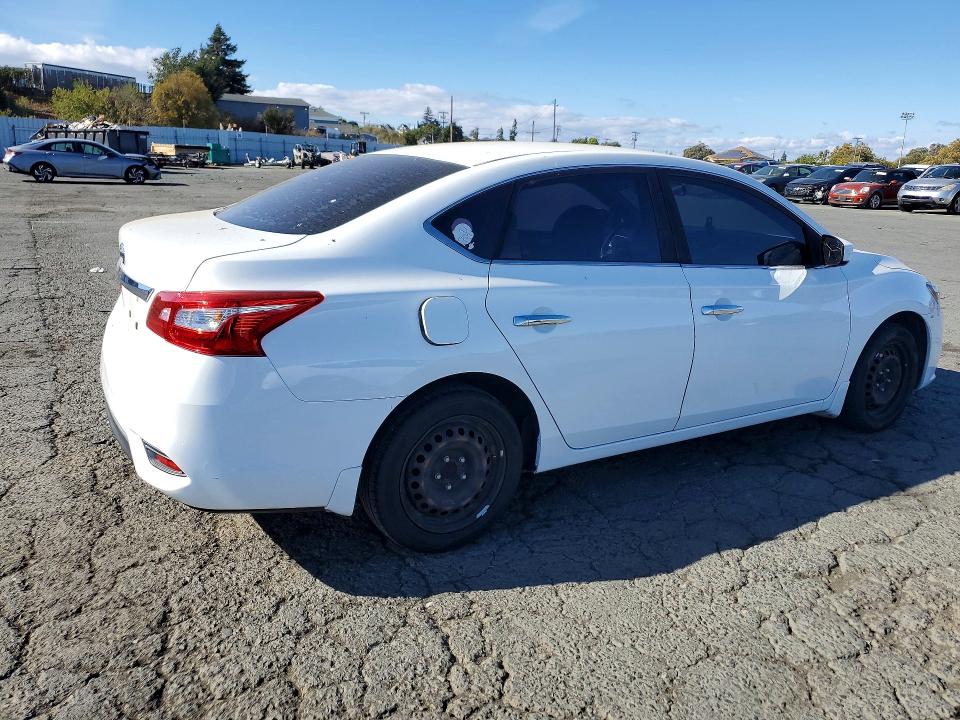 Продаж на аукціоні авто 2018 Nissan Sentra, vin: 3N1AB7AP5JY209750, номер лоту: 67846176