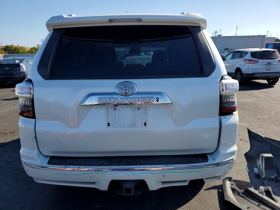 69905256 :رقم المزاد ، JTEBU5JR3E5174285 vin ، 2014 Toyota 4runner مزاد بيع