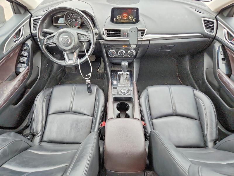 68415996 :رقم المزاد ، JM1BN1V71J1179327 vin ، 2018 Mazda 3 مزاد بيع