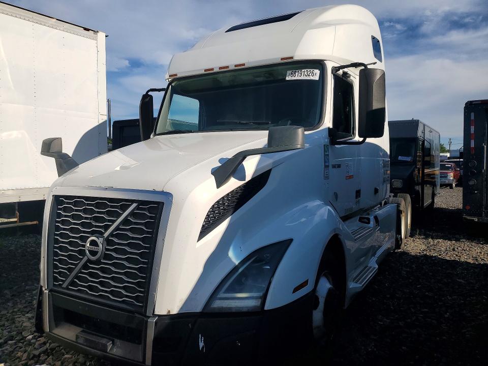 Auction sale of the 2019 Volvo Vn, vin: 4V4NC9EH7KN213926, lot number: 68191326