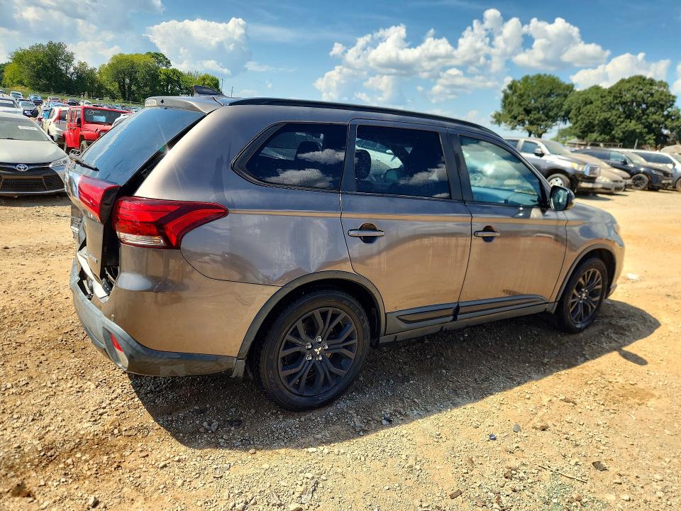 68180076 :رقم المزاد ، JA4AD3A33JZ019572 vin ، 2018 Mitsubishi Outlander مزاد بيع