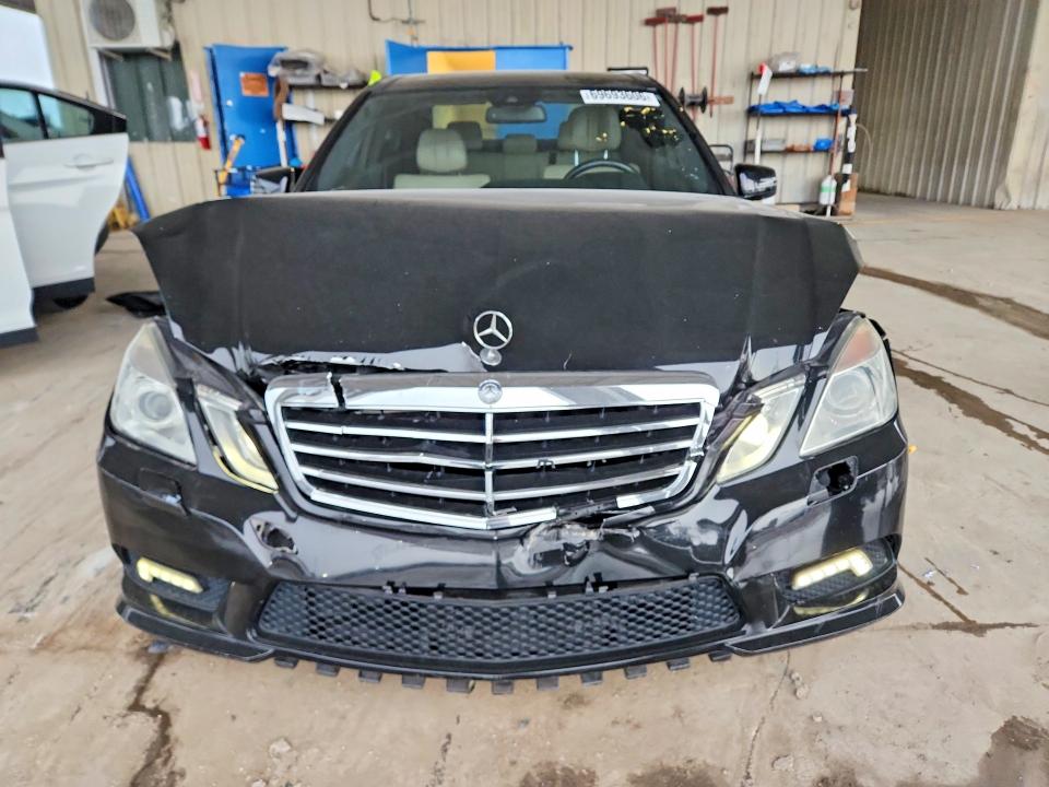 2011 Mercedes-benz E მანქანა იყიდება აუქციონზე, vin: WDDHF5GB2BA290735, აუქციონის ნომერი: 69693606