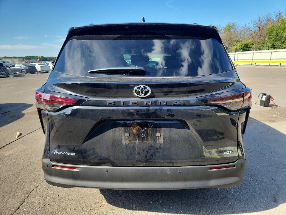 2026 Toyota Sienna მანქანა იყიდება აუქციონზე, vin: 5TDYSKFC7TS246149, აუქციონის ნომერი: 68277856