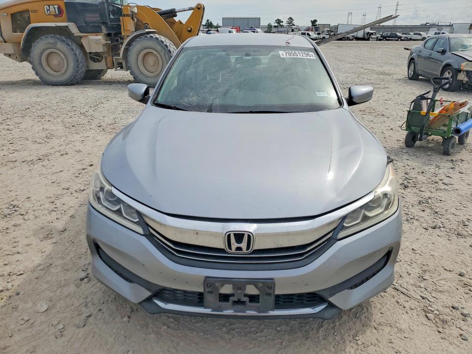 Aukcja sprzedaży 2017 Honda Accord, vin: 1HGCR2F38HA119616, numer aukcji: 70551296