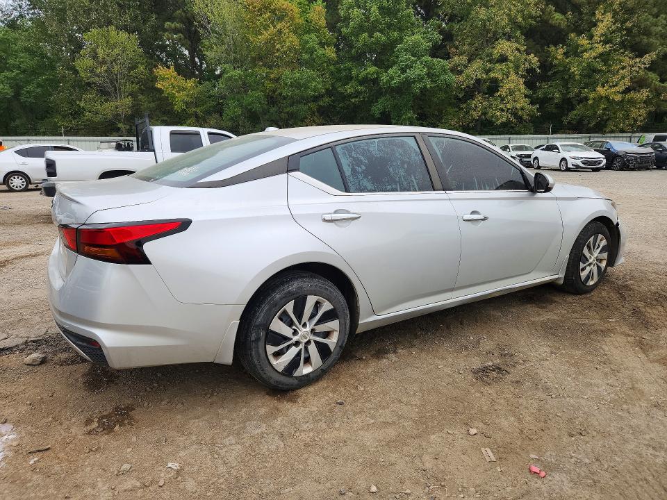 Продажа на аукционе авто 2020 Nissan Altima, vin: 1N4BL4BV3LC267559, номер лота: 71200176