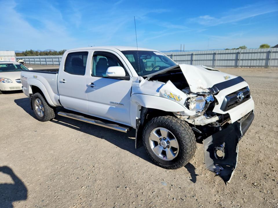 Продаж на аукціоні авто 2015 Toyota Tacoma, vin: 3TMMU4FN5FM077646, номер лоту: 67715586