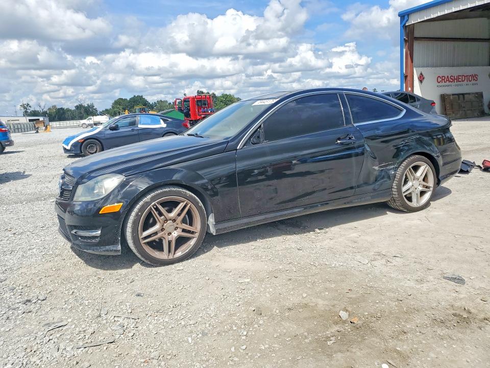Продаж на аукціоні авто 2013 Mercedes-benz C, vin: WDDGJ4HB3DF988408, номер лоту: 70445176