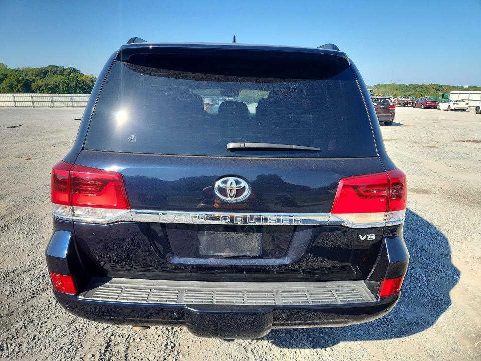 Продажа на аукционе авто 2017 Toyota Land Cruiser, vin: JTMCY7AJXH4050804, номер лота: 67153946