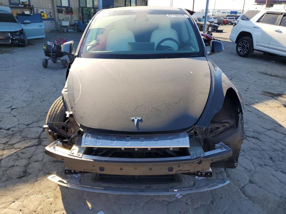 Продаж на аукціоні авто 2025 Tesla Model Y, vin: 7SAYGDEF3SF254781, номер лоту: 67198396