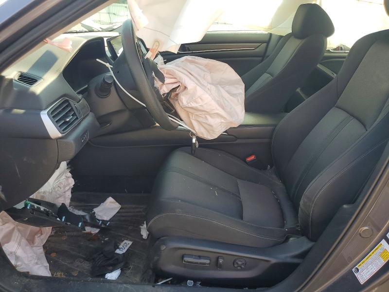 67590396 :رقم المزاد ، 1HGCV1F49JA074786 vin ، 2018 Honda Accord مزاد بيع