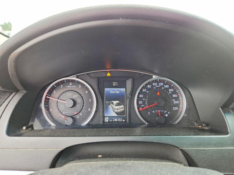 68640616 :رقم المزاد ، 4T1BF1FK3FU040219 vin ، 2015 Toyota Camry مزاد بيع