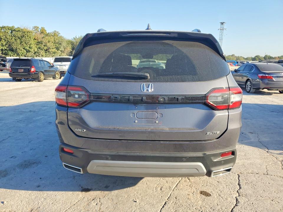 Продаж на аукціоні авто 2024 Honda Pilot, vin: 5FNYG1H85RB001089, номер лоту: 68976186