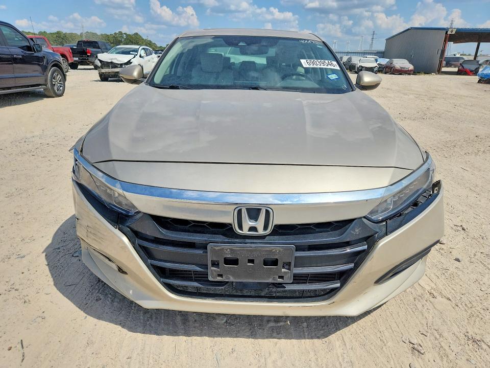 Продажа на аукционе авто 2018 Honda Accord, vin: 1HGCV1F58JA195026, номер лота: 69039546
