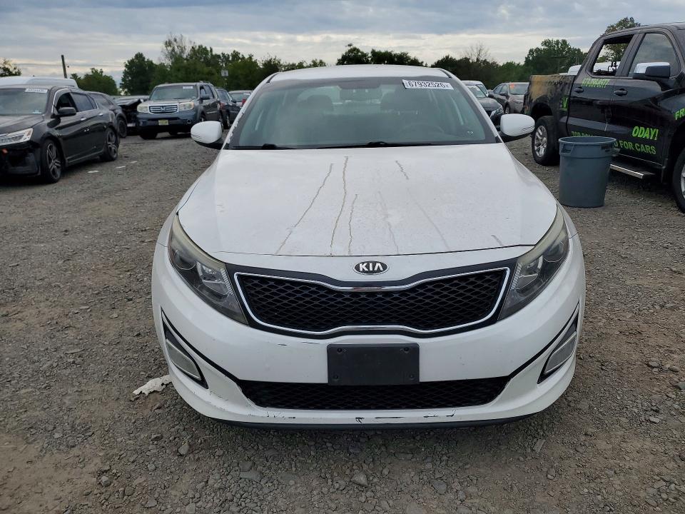 67932526 :رقم المزاد ، 5XXGM4A7XFG384379 vin ، 2015 Kia Optima مزاد بيع
