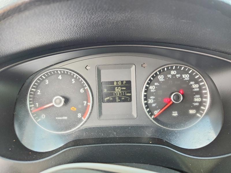 67775816 :رقم المزاد ، 3VWDP7AJ0DM450874 vin ، 2013 Volkswagen Jetta مزاد بيع