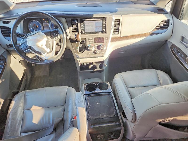 70052026 :رقم المزاد ، 5TDYZ3DC7JS925002 vin ، 2018 Toyota Sienna مزاد بيع