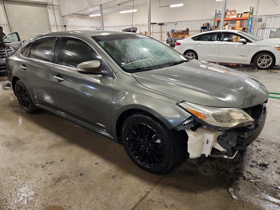 70884936 :رقم المزاد ، 4T1BD1EB4DU003006 vin ، 2013 Toyota Avalon Hybrid مزاد بيع