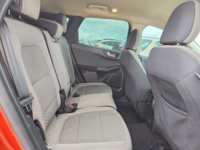 69568826 :رقم المزاد ، 1FMCU0G60LUB02063 vin ، 2020 Ford Escape مزاد بيع